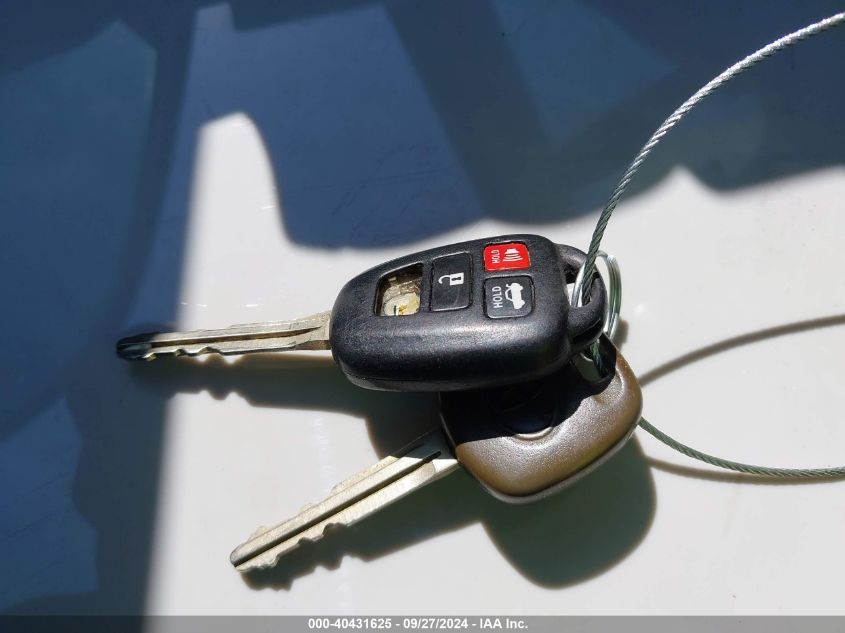 4T1BF1FK9DU677886 2013 Toyota Camry Se