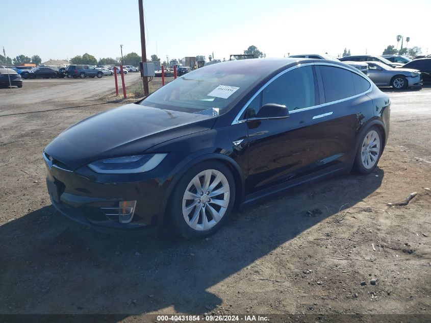 5YJXCAE21GF001711 2016 TESLA MODEL X - Image 2