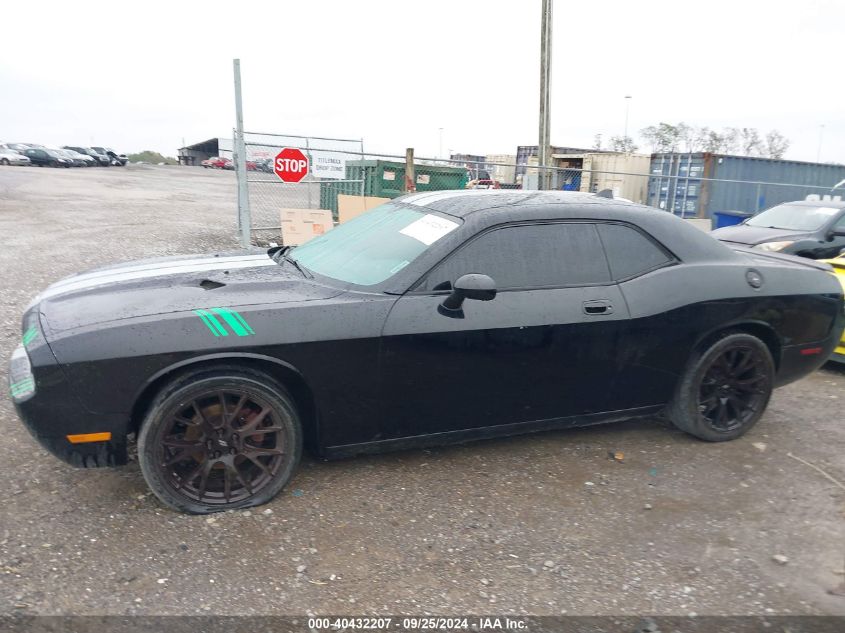 2B3CJ4DV7AH111098 2010 Dodge Challenger Se