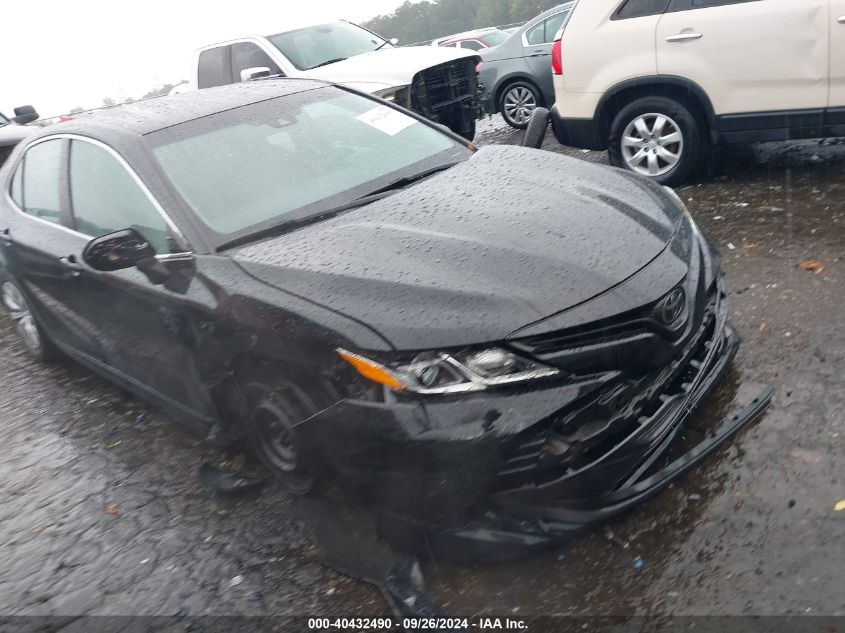 4T1B11HK5JU553508 2018 TOYOTA CAMRY - Image 1