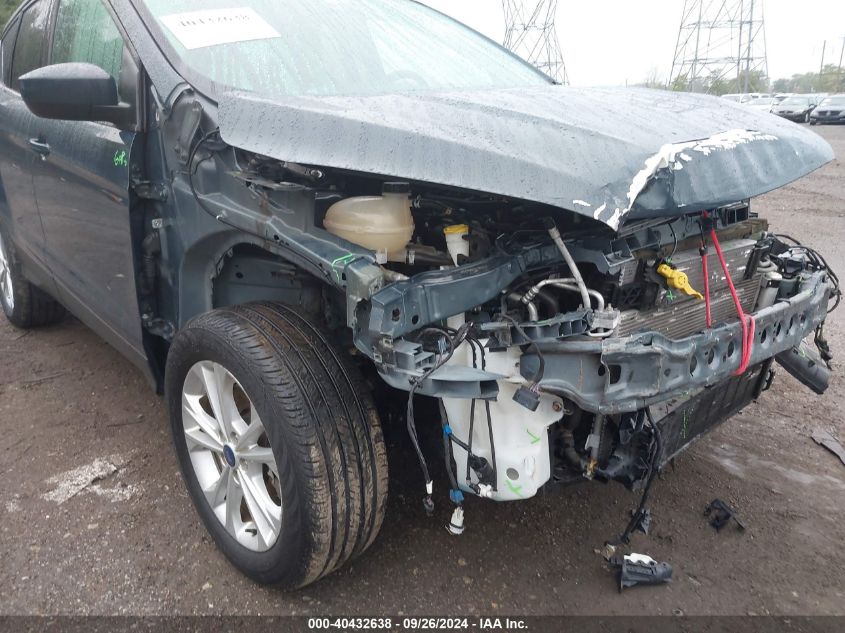 1FMCU9HD9KUA10465 2019 Ford Escape Sel