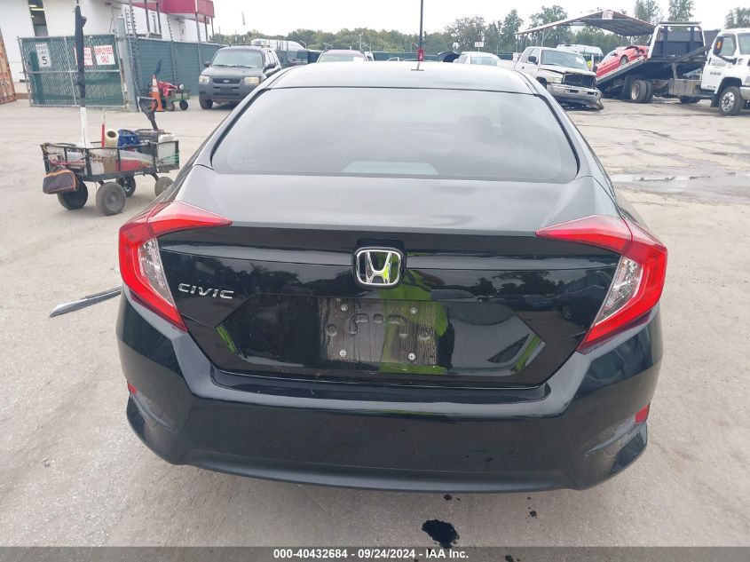 19XFC2F55JE024173 2018 Honda Civic Lx