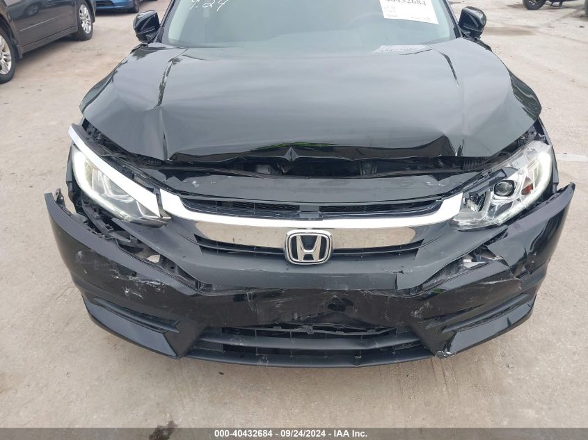 19XFC2F55JE024173 2018 Honda Civic Lx