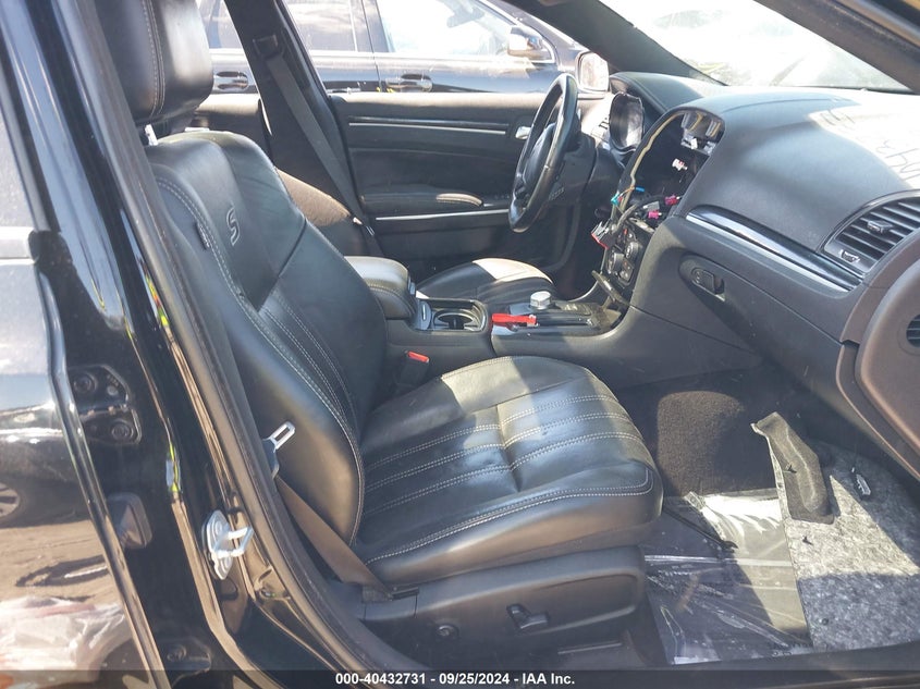 VIN 2C3CCABG5JH264093 2018 CHRYSLER 300 S
