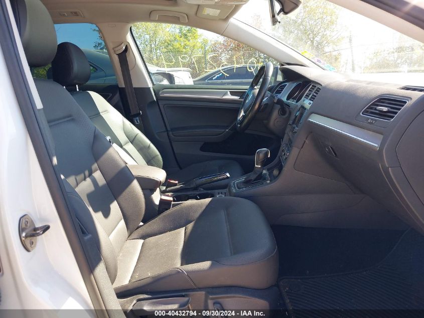 2015 VOLKSWAGEN GOLF SPORTWAGEN TDI SE 4-DOOR - 3VWCA7AU7FM515035