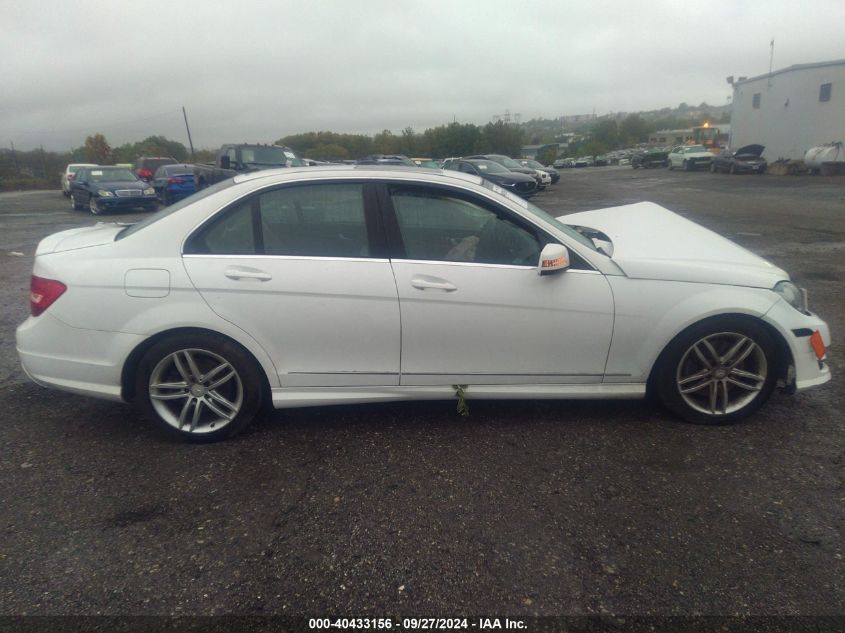 2013 Mercedes-Benz C-Class 300 4Matic VIN: WDDGF8AB3DR282704 Lot: 40433156