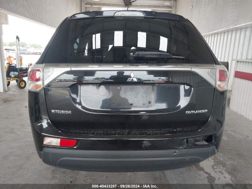 JA4AD3A32EZ011257 2014 Mitsubishi Outlander Se