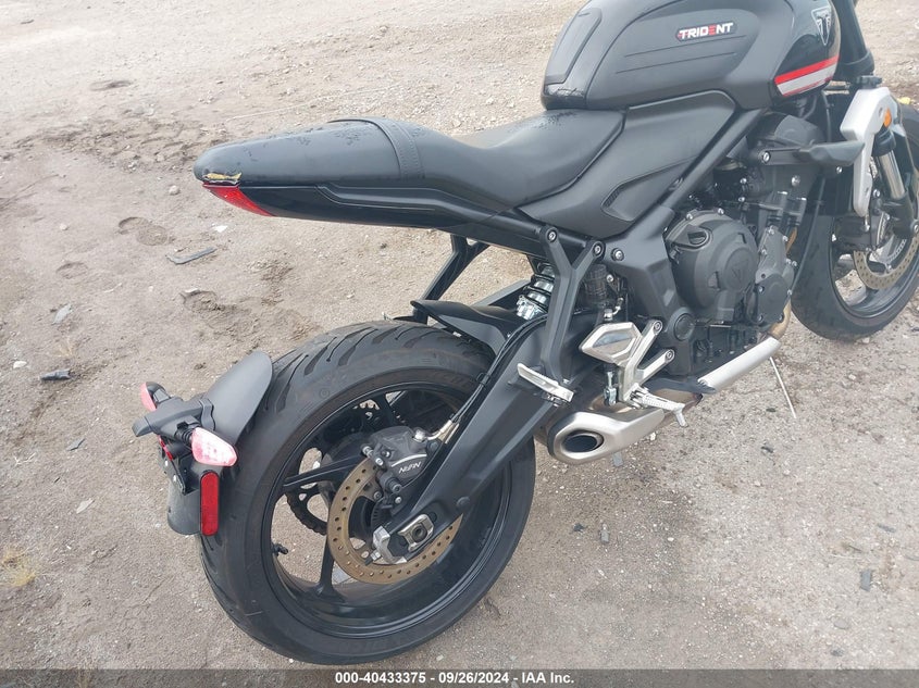 2022 TRIUMPH MOTORCYCLE TRIDENT 660 - SMTL10UL0NTAV6447