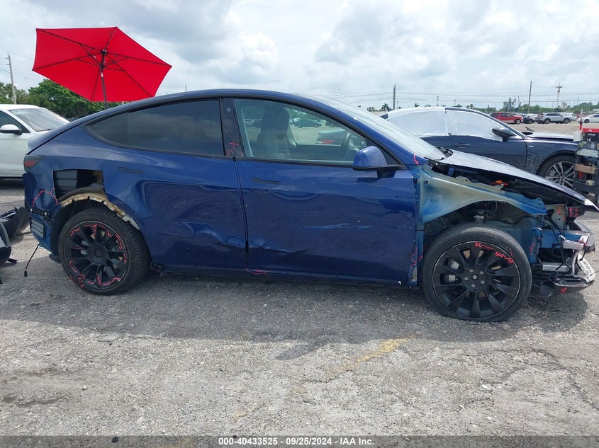 VIN 7SAYGDEE9NF386245 2022 TESLA MODEL Y LONG RANGE DUAL MOTOR ALL-WHEEL DRIVE