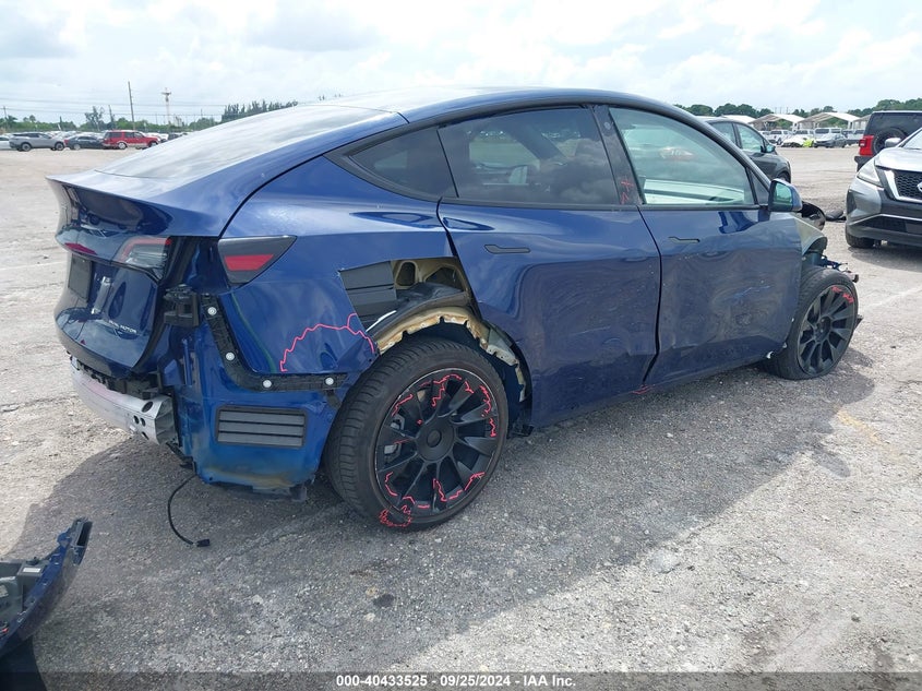 VIN 7SAYGDEE9NF386245 2022 TESLA MODEL Y LONG RANGE DUAL MOTOR ALL-WHEEL DRIVE
