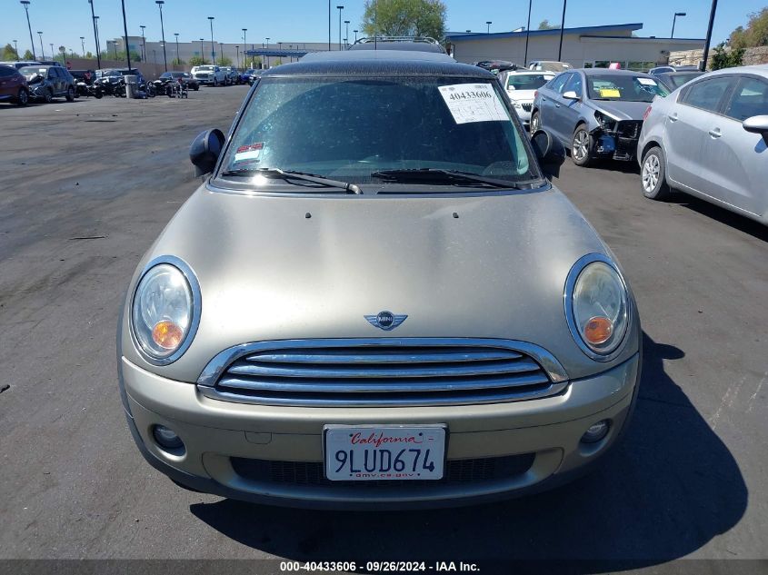 2009 Mini Cooper VIN: WMWMF33579TU74805 Lot: 40433606