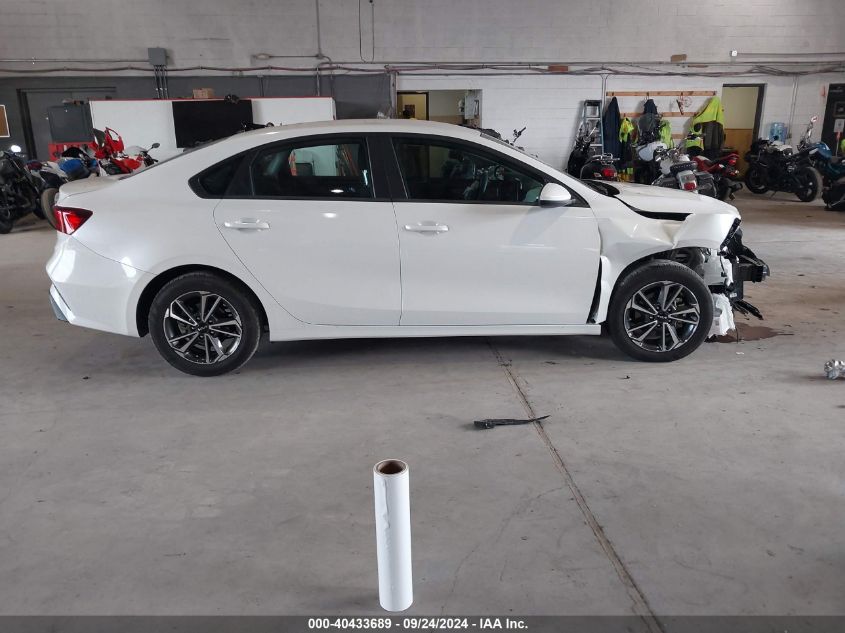 2023 Kia Forte Lxs VIN: 3KPF24AD4PE694142 Lot: 40433689