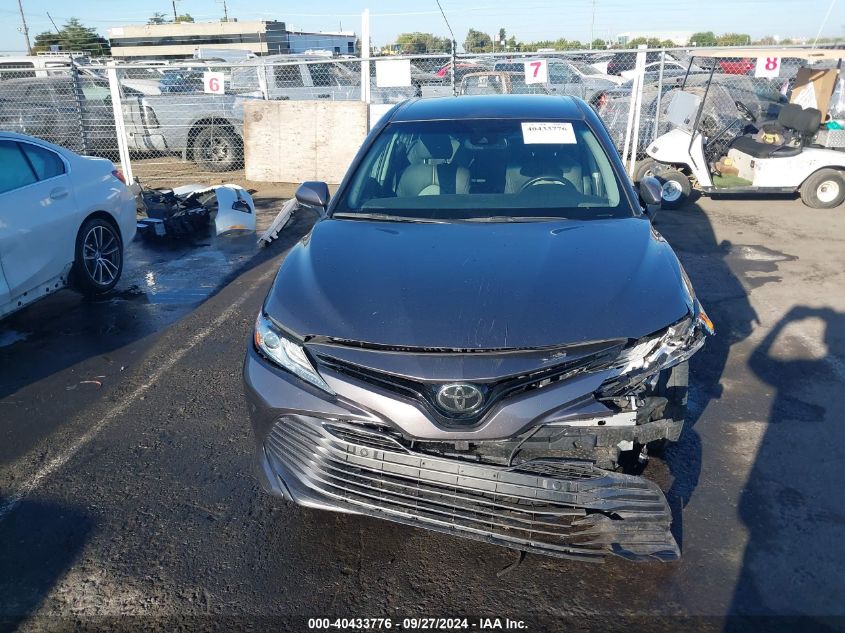 2018 Toyota Camry Xle VIN: 4T1B11HKXJU052792 Lot: 40433776