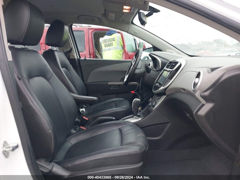 VIN 1G1JF5SB4H4110285 2017 CHEVROLET SONIC PREMIER AUTO