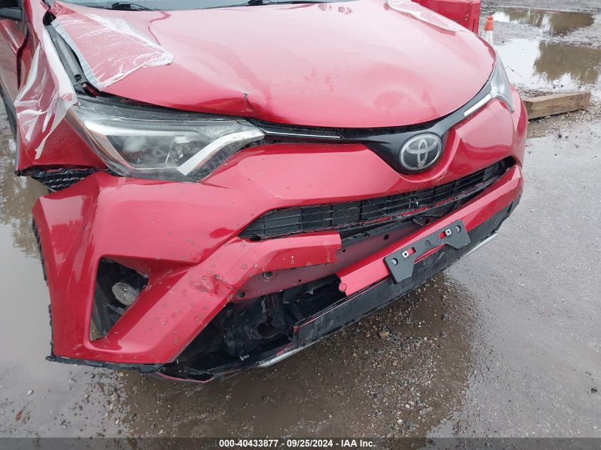 JTMRFREV8HJ128524 2017 Toyota Rav4 Xle