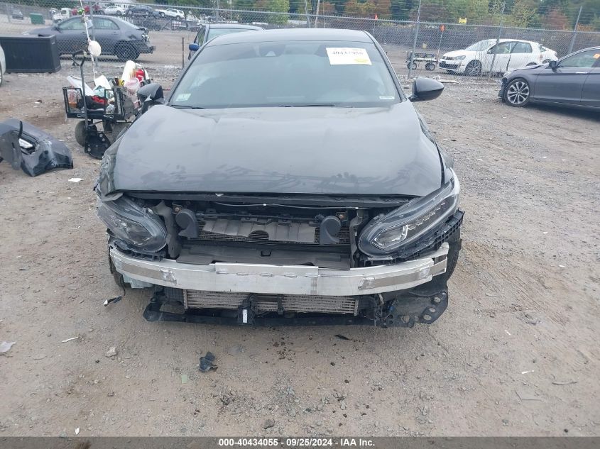 1HGCV1F36JA020496 2018 Honda Accord Sport