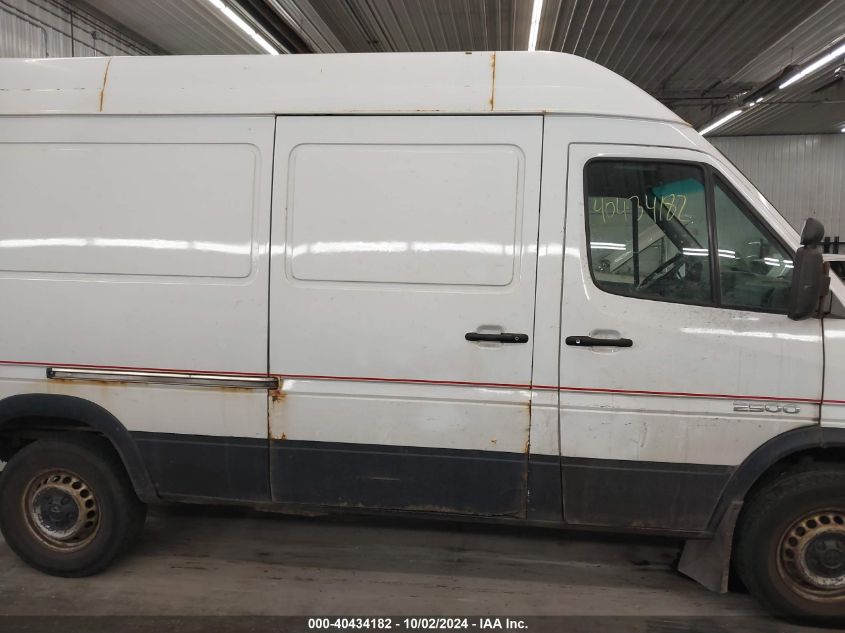 WD2PD644345627656 2004 Dodge Sprinter Van 2500 High Roof