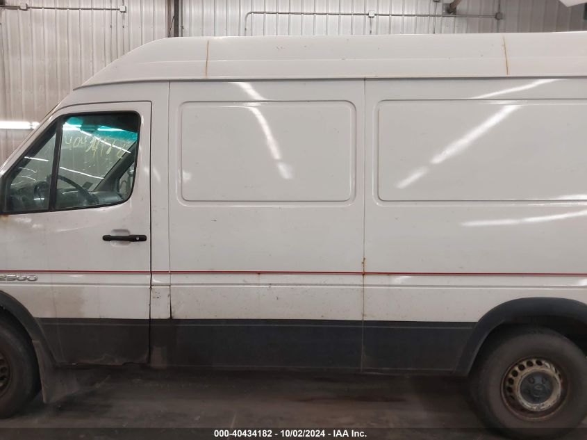 WD2PD644345627656 2004 Dodge Sprinter Van 2500 High Roof