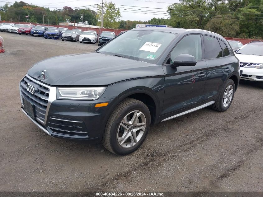 WA1ANAFY0J2180699 2018 AUDI Q5 - Image 2