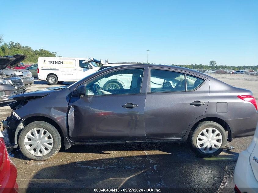 2015 Nissan Versa 1.6 S VIN: 3N1CN7AP4FL805405 Lot: 40434413