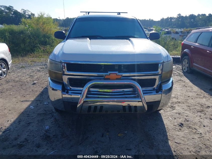 2009 Chevrolet Silverado 2500Hd Work Truck VIN: 1GCHK43K79F159688 Lot: 40434449