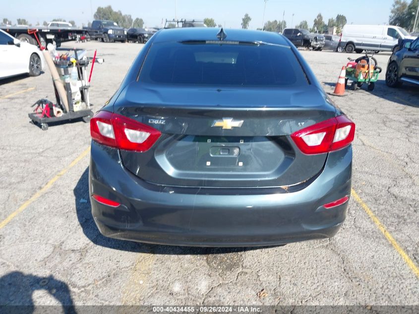 2018 Chevrolet Cruze Lt Auto VIN: 1G1BE5SM6J7123570 Lot: 40434455