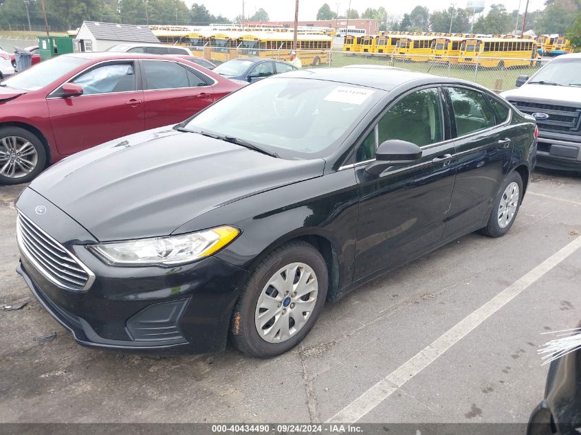 3FA6P0G72KR246517 2019 FORD FUSION - Image 2