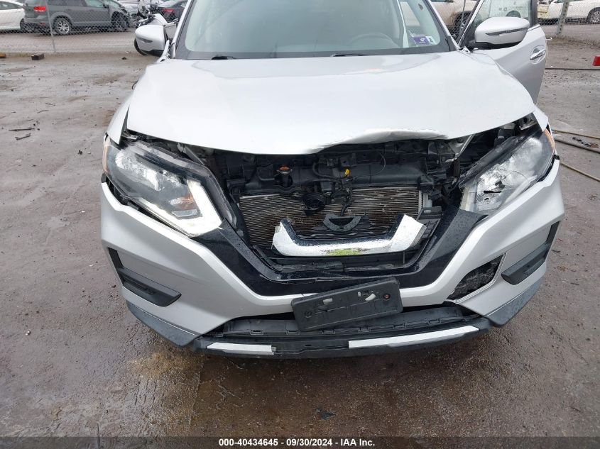 2017 Nissan Rogue S VIN: KNMAT2MV7HP518106 Lot: 40434645