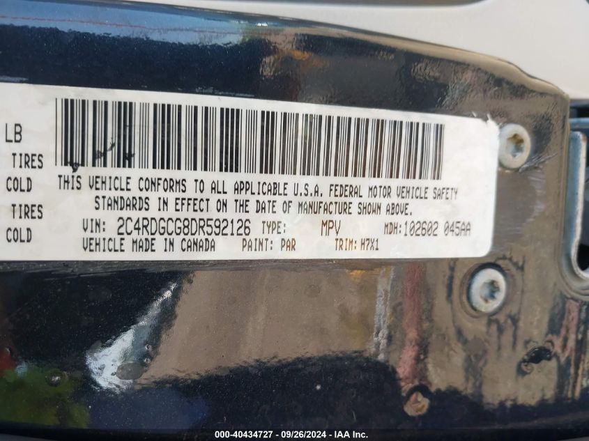 2C4RDGCG8DR592126 2013 Dodge Grand Caravan Sxt