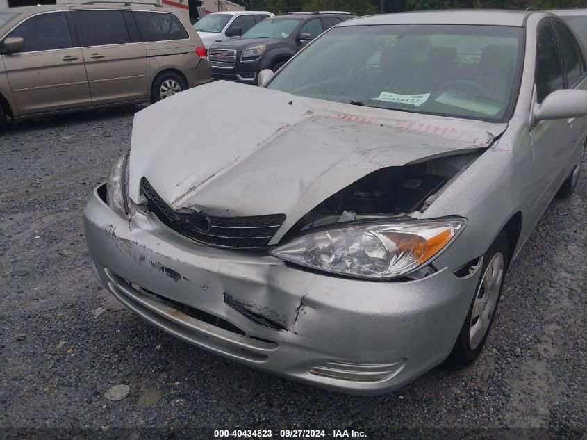 2004 Toyota Camry Le VIN: 4T1BE32KX4U842784 Lot: 40434823