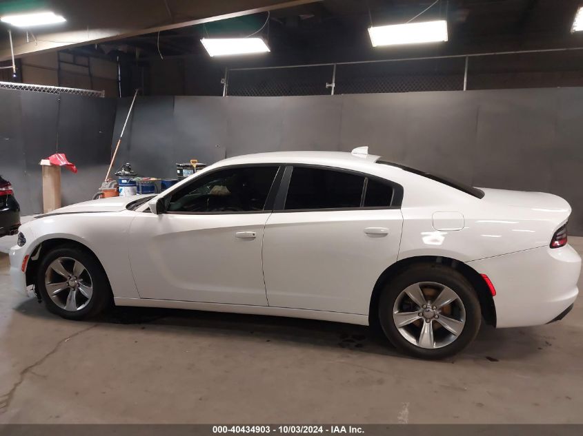 2C3CDXHG2FH824439 2015 Dodge Charger Sxt