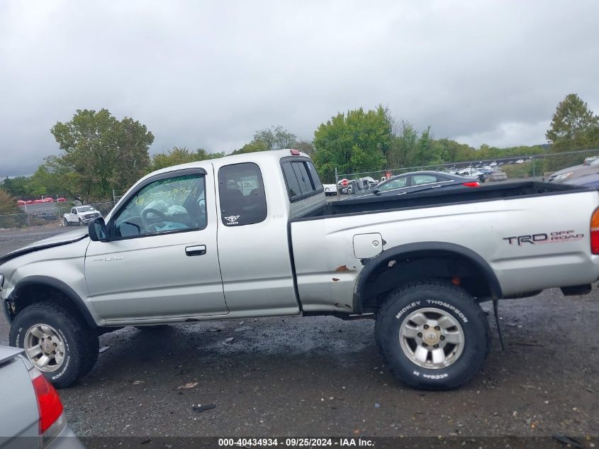 2000 Toyota Tacoma Base V6 VIN: 4TAWN72N3YZ645788 Lot: 40434934