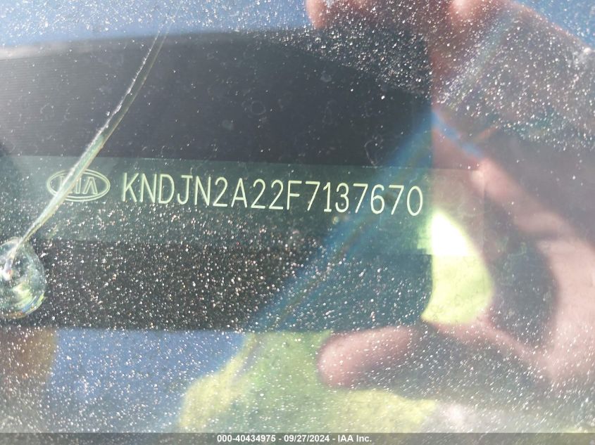 KNDJN2A22F7137670 2015 Kia Soul