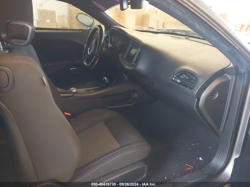 VIN 2C3CDZAG1KH716992 2019 DODGE CHALLENGER SXT