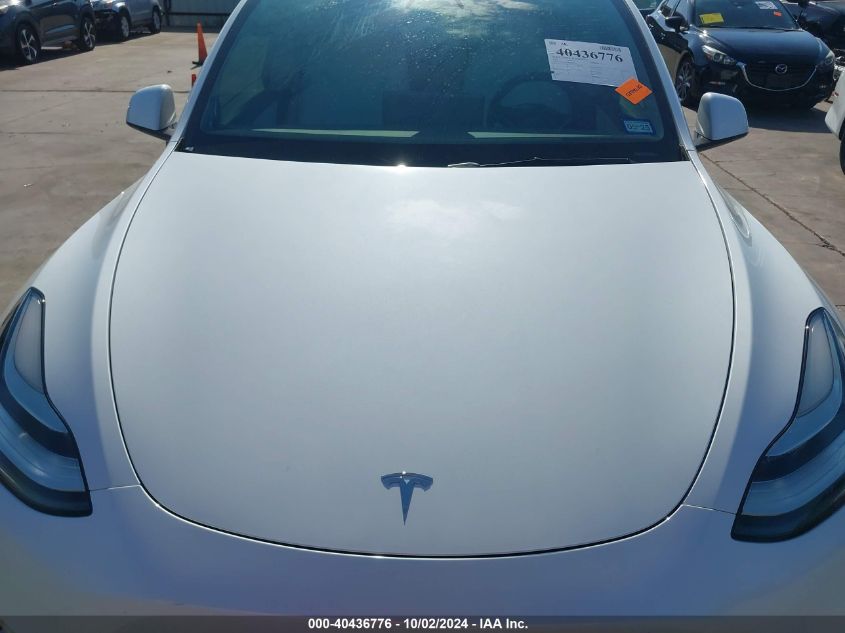 2022 Tesla Model Y Long Range Dual Motor All-Wheel Drive VIN: 7SAYGDEE8NF442241 Lot: 40436776