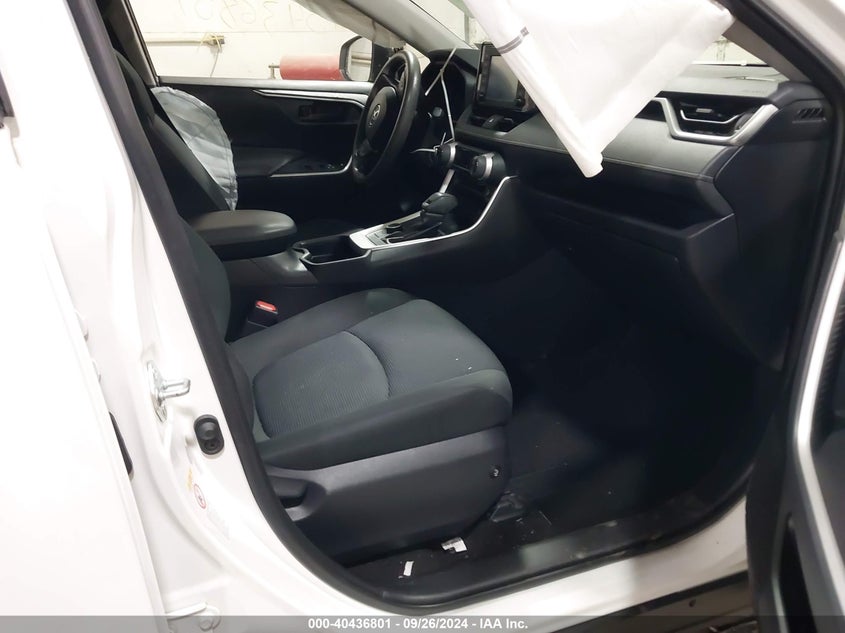 2019 TOYOTA RAV4 HYBRID LE - JTMMWRFV6KD005206