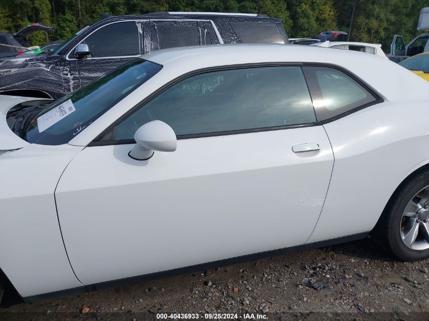 2018 Dodge Challenger Sxt VIN: 2C3CDZAGXJH128121 Lot: 40436933