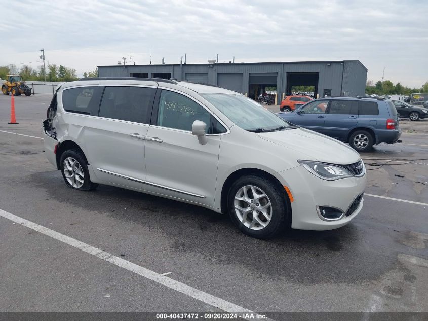 2C4RC1BG5HR571595 2017 CHRYSLER PACIFICA - Image 1