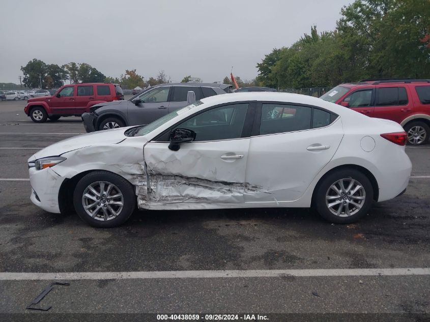 3MZBN1U72JM217651 2018 Mazda Mazda3 Sport