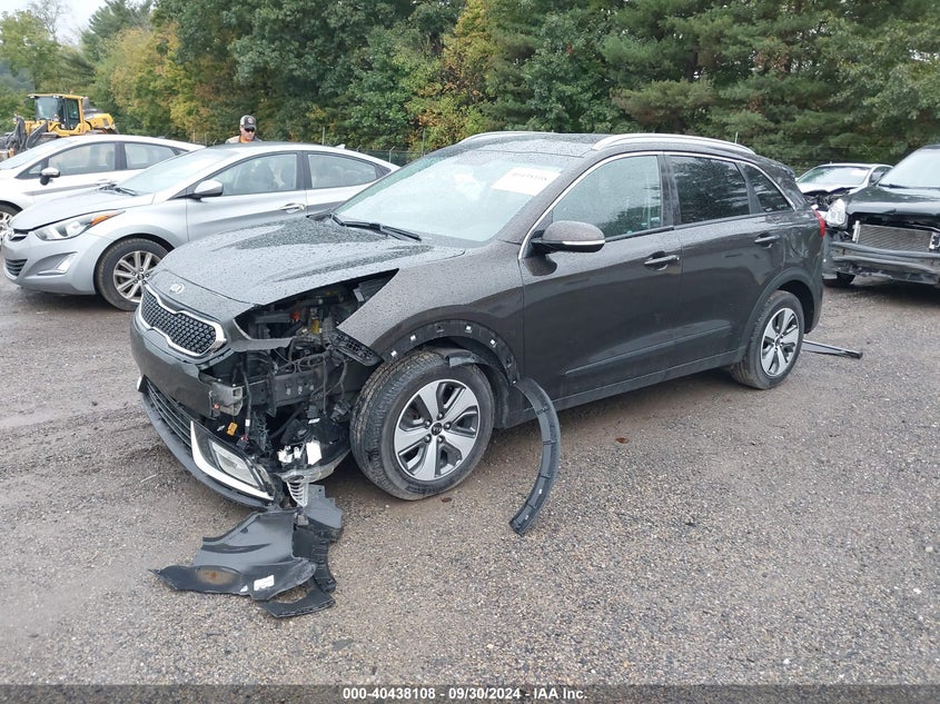 VIN KNDCC3LC3J5122092 2018 KIA NIRO EX
