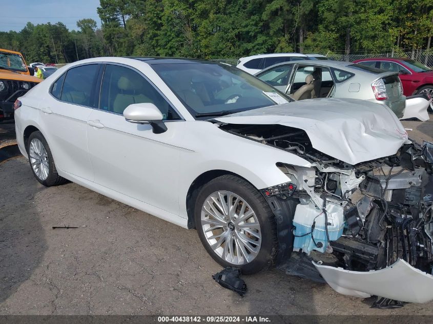 4T1BZ1HK7JU018589 2018 TOYOTA CAMRY - Image 1