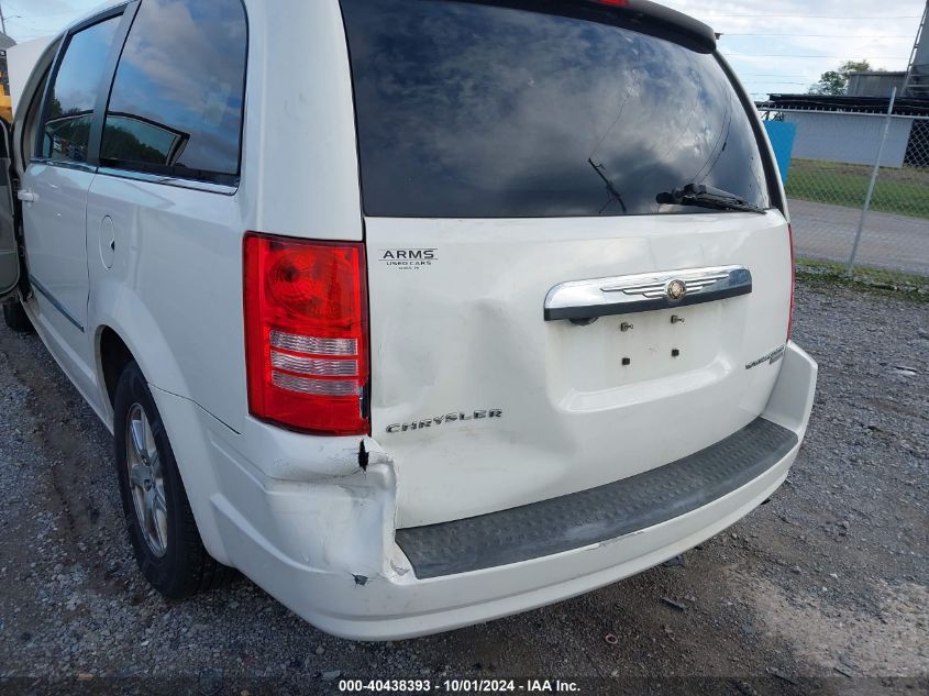 2A4RR5D18AR128369 2010 Chrysler Town & Country Touring