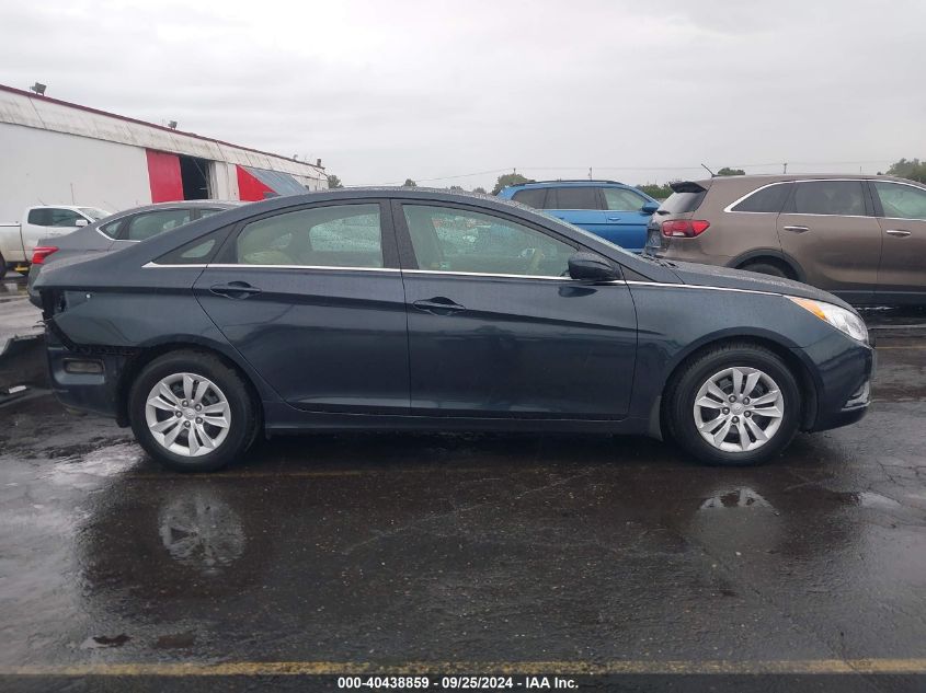 5NPEB4AC1DH590556 2013 Hyundai Sonata Gls