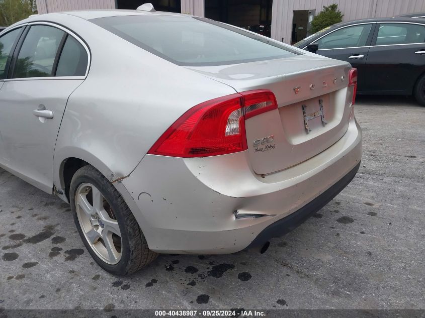 2012 Volvo S60 T5 VIN: YV1622FS5C2082013 Lot: 40438987