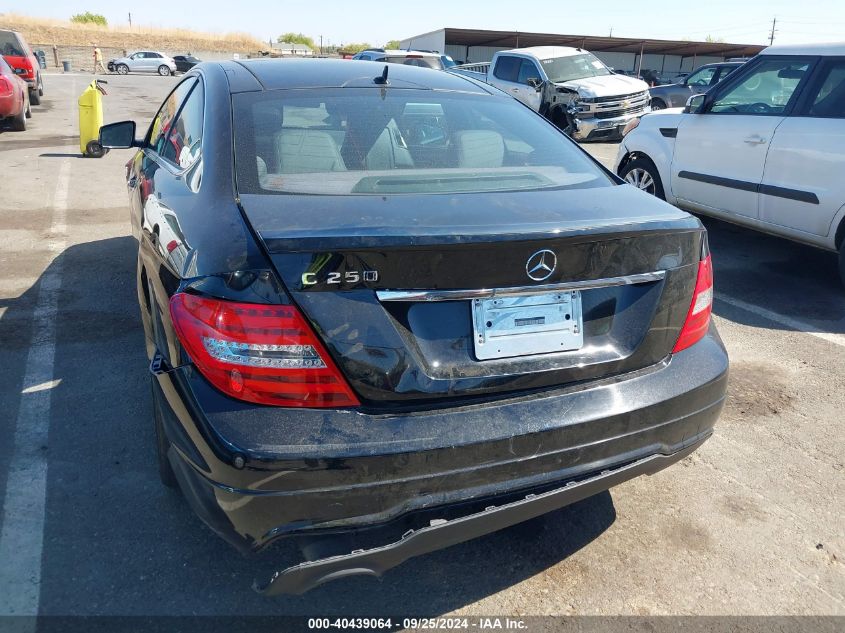 2013 Mercedes-Benz C 250 VIN: WDDGJ4HB4DG032395 Lot: 40439064