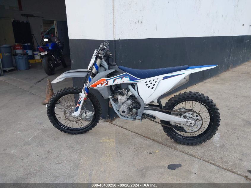 2022 Ktm 350 Sx-F VIN: VBKSXN432NM230269 Lot: 40439258