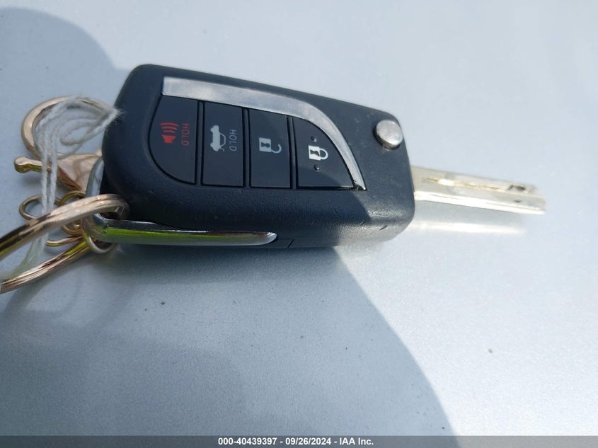 VIN 5YFEPMAE4MP184129 2021 TOYOTA COROLLA LE