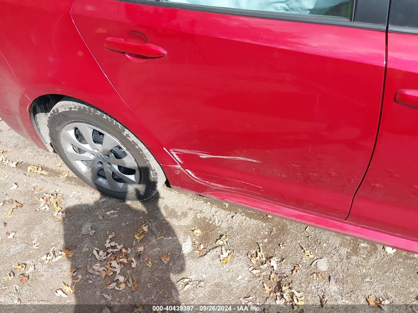 VIN 5YFEPMAE4MP184129 2021 TOYOTA COROLLA LE
