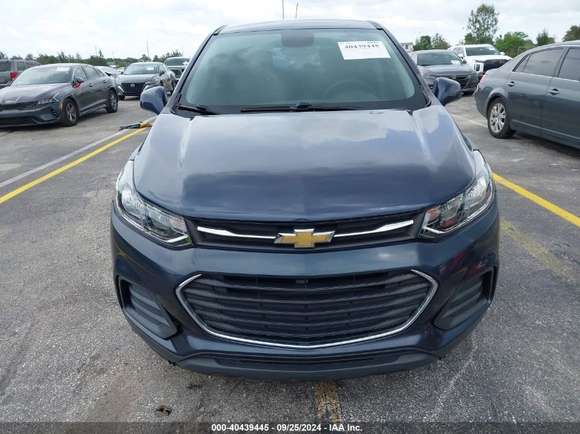 2018 Chevrolet Trax Ls VIN: 3GNCJKSB2JL276891 Lot: 40439445