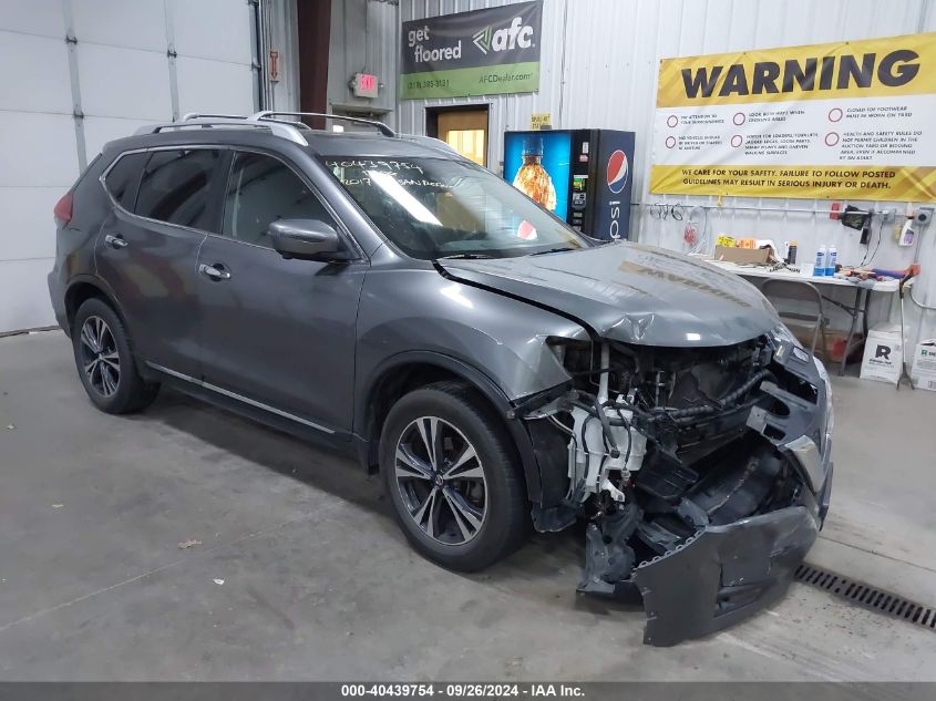 JN8AT2MV5HW015457 2017 NISSAN ROGUE - Image 1